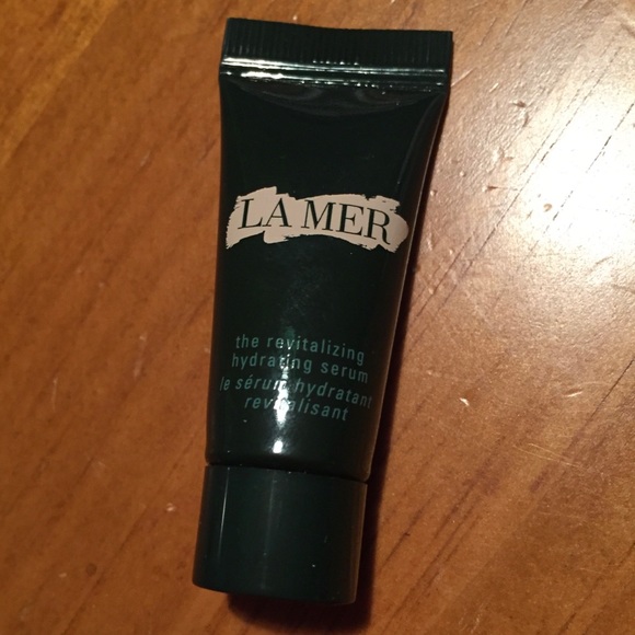 La Mer The Revitalizing Hydrating Serum - Picture 4 of 8